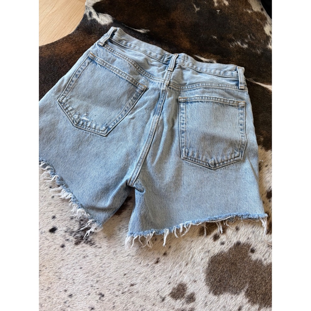 AGOLDE Riley Cutoff Distressed Denim Shorts Size 28 - Picture 3 of 8
